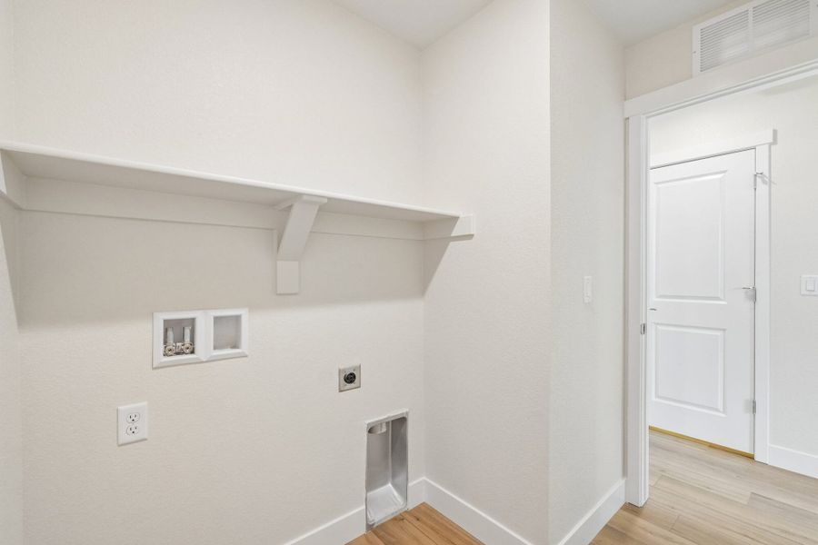 Spacious, unfurnished interior of a new home in Pony Park, Colorado Springs (Image 30). Spacious, unfurnished interior of a new home in Pony Park, Colorado Springs (Image 30).