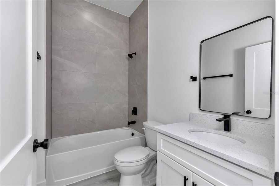 Furnished interior view inside a new home in , Dunnellon (Image 8).