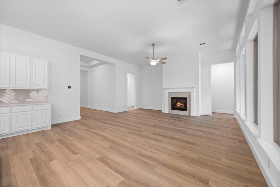 Spacious, unfurnished interior of a new home in COLTON, Montgomery (Image 28).