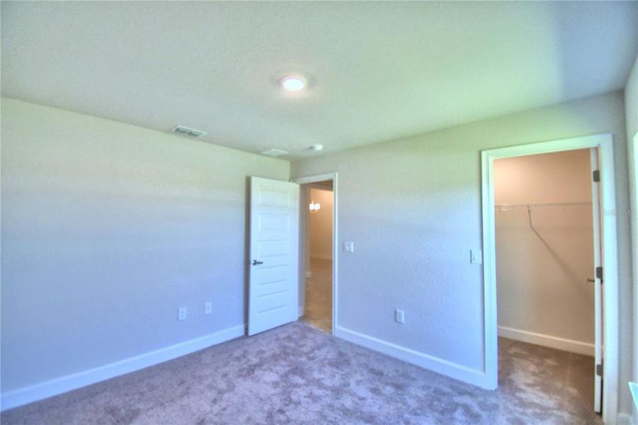 Spacious, unfurnished interior of a new home in Cadence Crossing, Auburndale (Image 31).