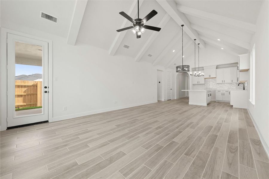 Spacious, unfurnished interior of a new home in Elyson, Katy (Image 11).
