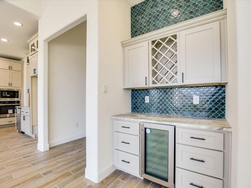 Furnished interior view inside a new home in , Horseshoe Bay (Image 8).