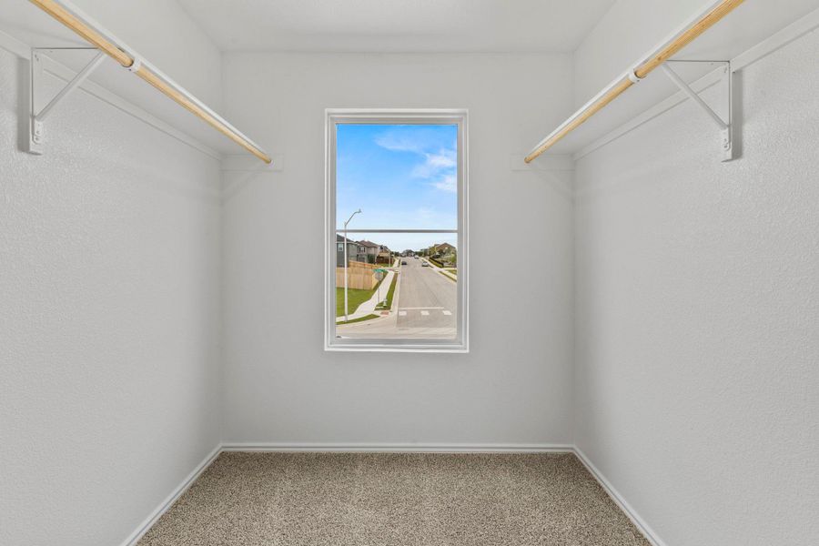 Spacious, unfurnished interior of a new home in Sunset Oaks, Maxwell (Image 19).