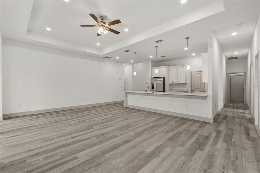 Spacious, unfurnished interior of a new home in , Port Charlotte (Image 16).