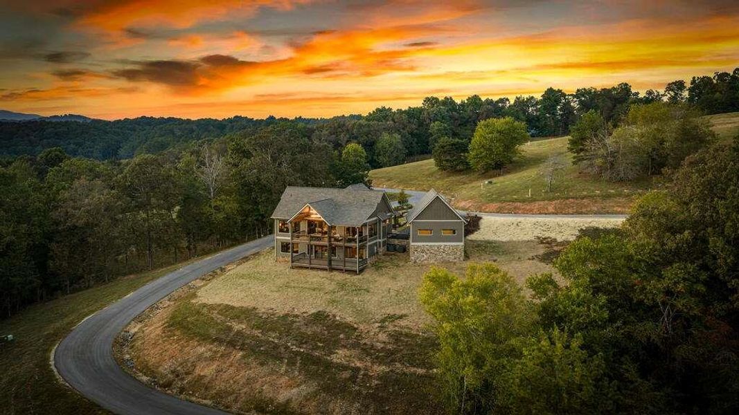 Image 75 of a home in .