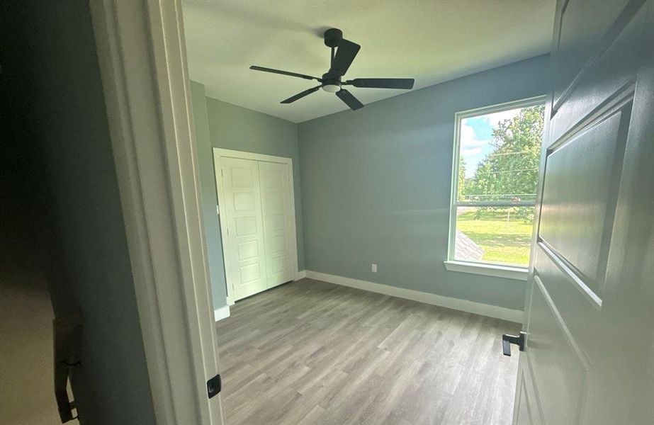 Spacious, unfurnished interior of a new home in , Kemp (Image 18).