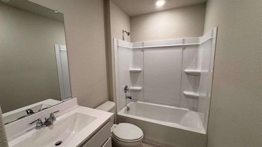 Furnished interior view inside a new home in Meadowbrook Estates, Cleburne (Image 6). Furnished interior view inside a new home in Meadowbrook Estates, Cleburne (Image 6).