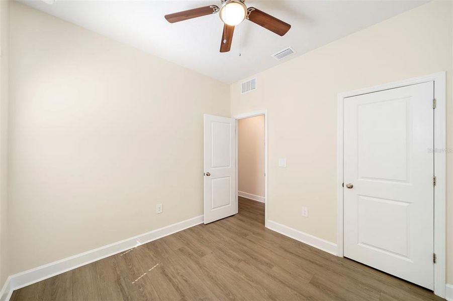 Spacious, unfurnished interior of a new home in , Bradenton (Image 16).