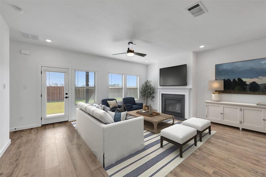 Furnished interior view inside a new home in Rolling Ridge, Van Alstyne (Image 18).