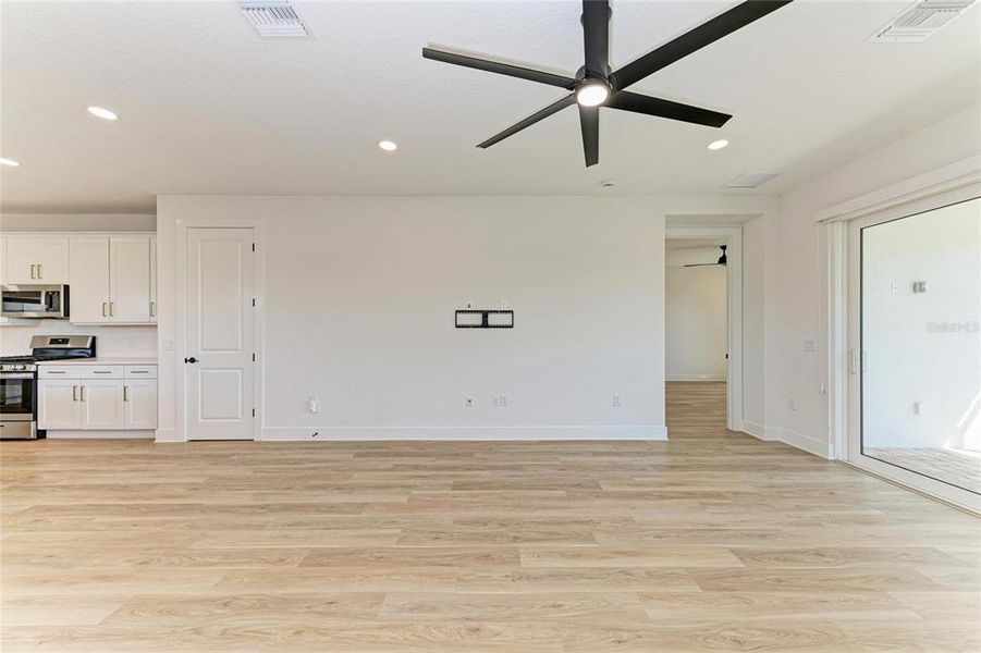 Spacious, unfurnished interior of a new home in , Sarasota (Image 24). Spacious, unfurnished interior of a new home in , Sarasota (Image 24).