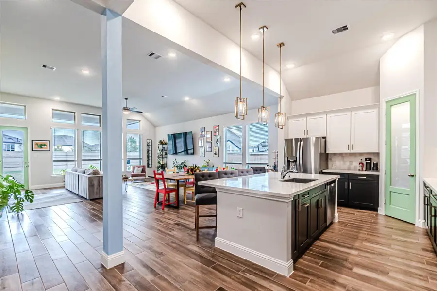 Furnished interior view inside a new home in Bridgeland: Heritage Collection, Cypress (Image 7). Furnished interior view inside a new home in Bridgeland: Heritage Collection, Cypress (Image 7).
