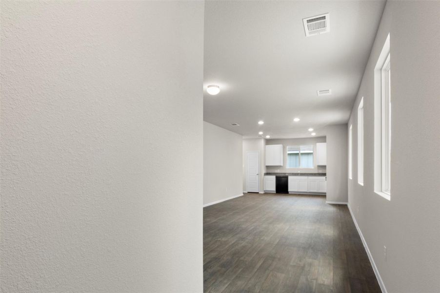 Spacious, unfurnished interior of a new home in Casetta Ranch, Kyle (Image 12). Spacious, unfurnished interior of a new home in Casetta Ranch, Kyle (Image 12).