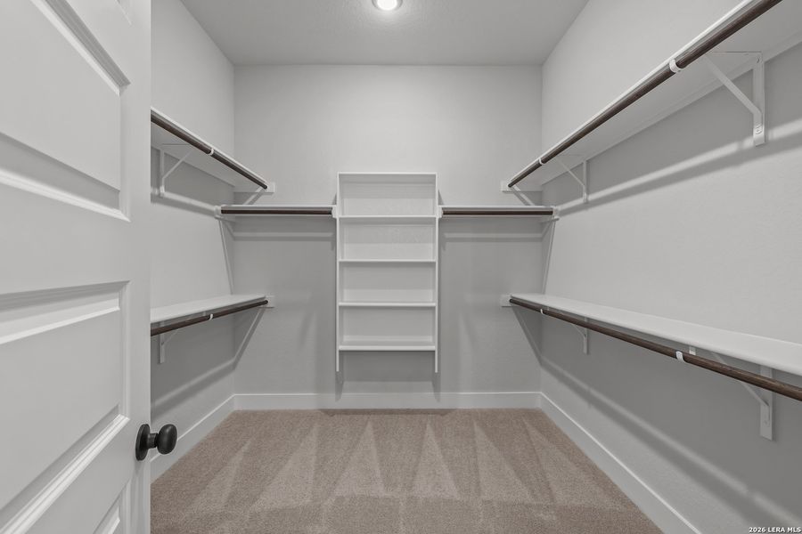 Spacious, unfurnished interior of a new home in Homestead, Schertz (Image 24).