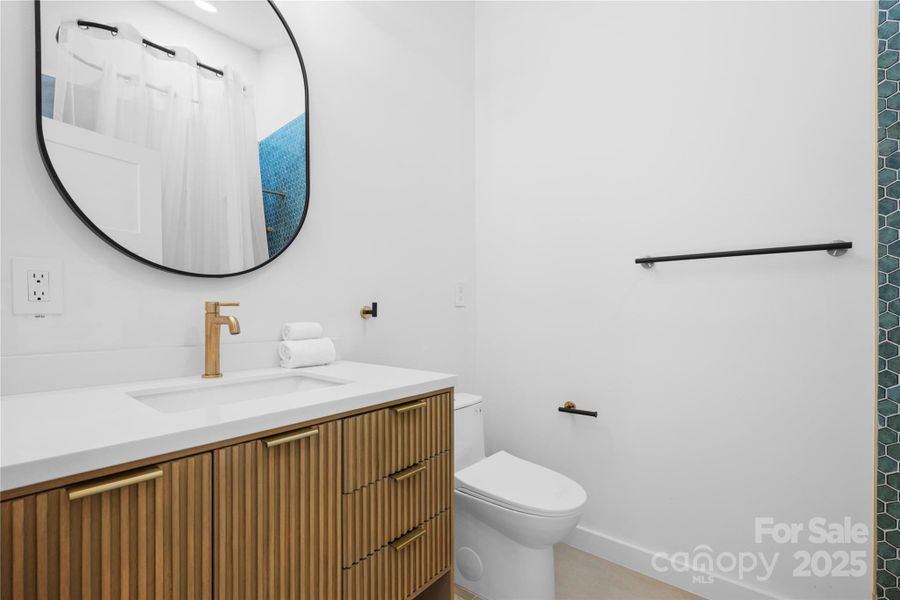 2nd suite on main level