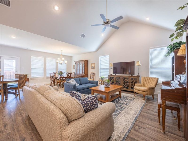 Furnished interior view inside a new home in , Waxahachie (Image 17). Furnished interior view inside a new home in , Waxahachie (Image 17).