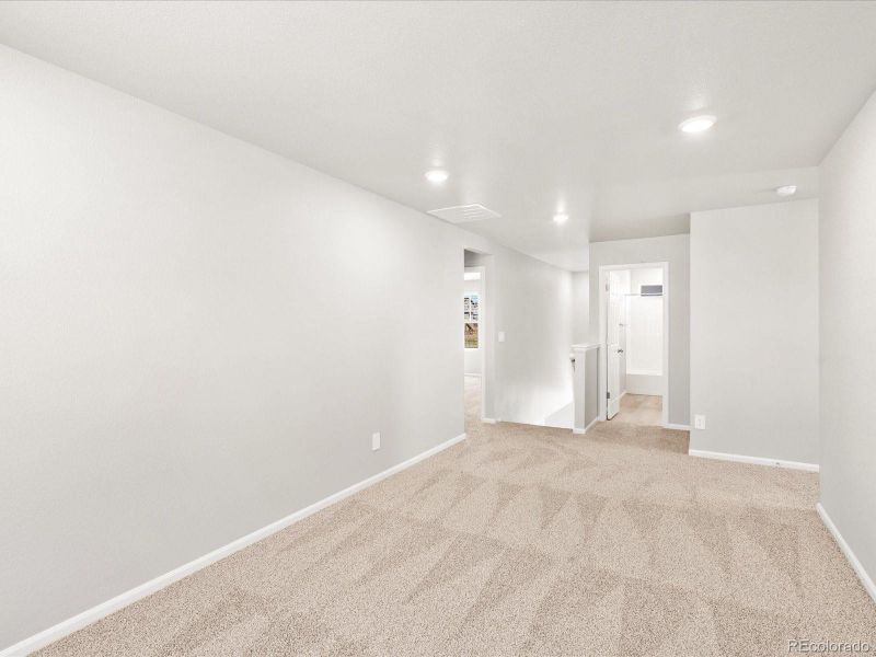 Photos are representative only and are not of the actual home. Actual finishes, elevation, and features may vary.