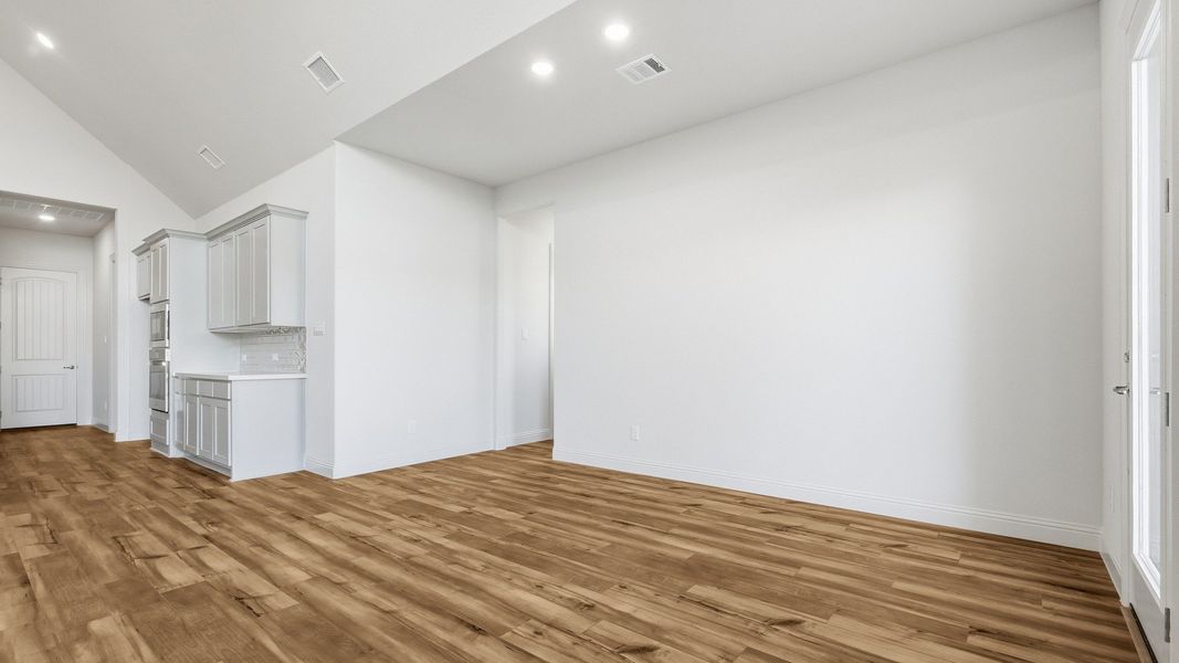 Furnished interior view inside a new home in Lakeshore Bluffs, Shady Shores (Image 34).