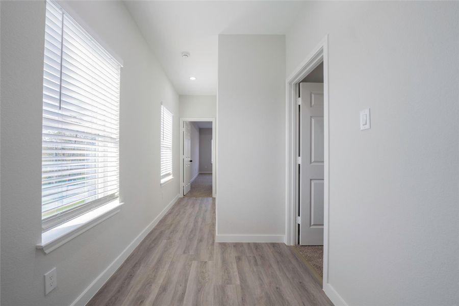 Spacious, unfurnished interior of a new home in , Houston (Image 12).