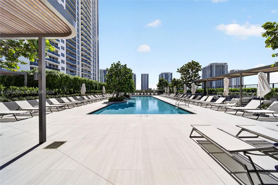 Condo located in Miami, FL showcasing its design and architecture (Image 3). Condo located in Miami, FL showcasing its design and architecture (Image 3).