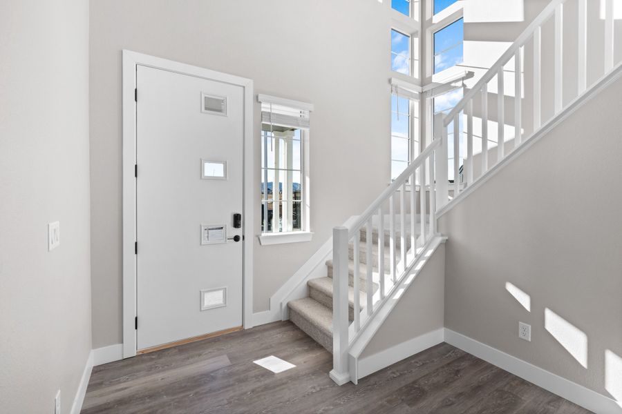Representative unfurnished interior of a home built from the 5 by Trumark Homes in Trumark Homes at Sterling Ranch, Littleton (Image 20).