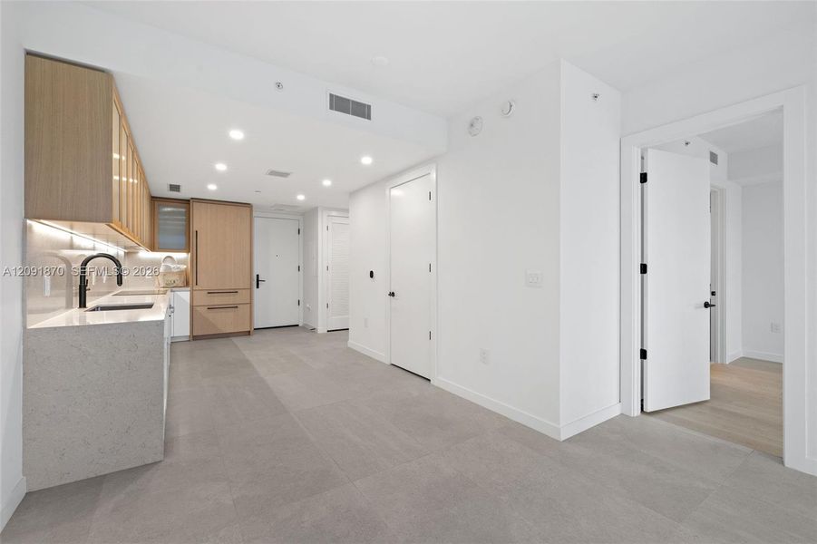 Image 71 of a home in .