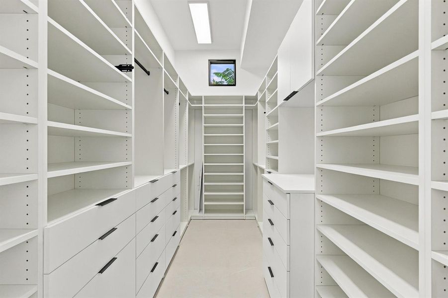 Walk In Closet