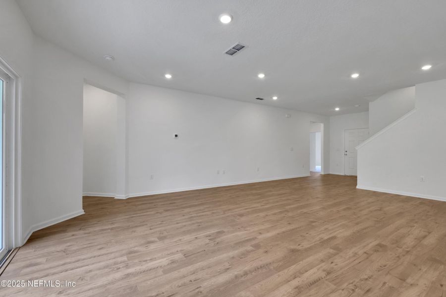 Spacious, unfurnished interior of a new home in Cordova Palms, St. Augustine (Image 27).