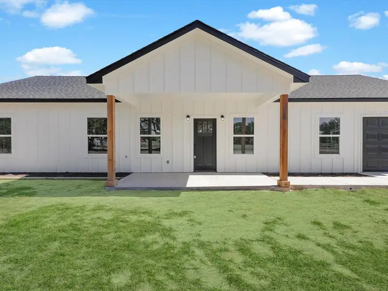 Exterior details and patio area of a home in , Wills Point (Image 3).