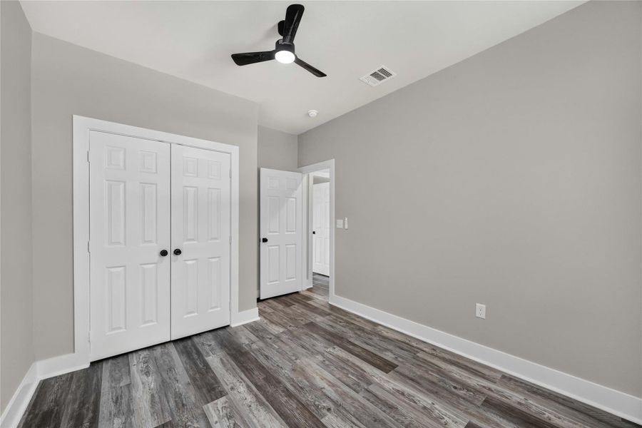 Spacious, unfurnished interior of a new home in , Houston (Image 25).