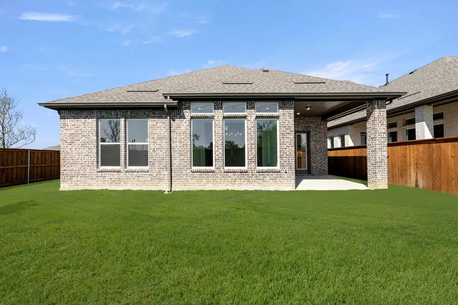 Rear Exterior Design Representative Photo