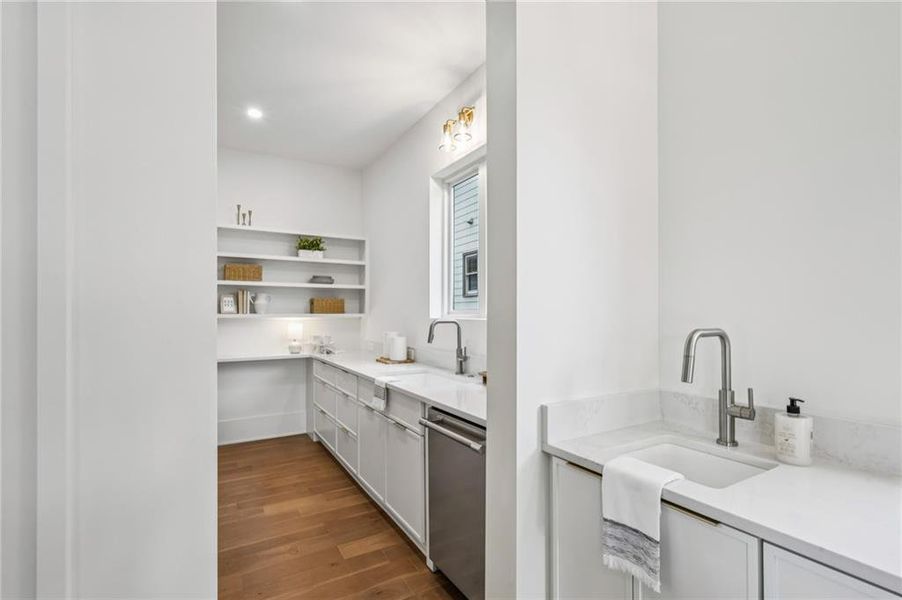Furnished interior view inside a new home in , Atlanta (Image 11).