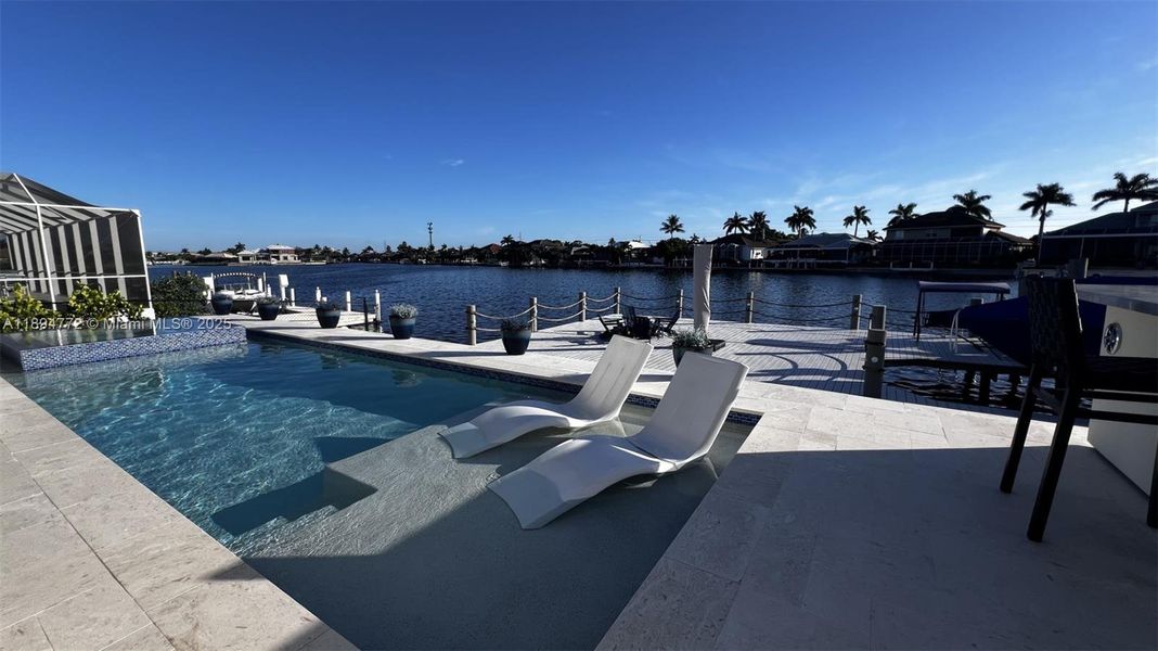 Community amenities in , Marco Island (Image 27).