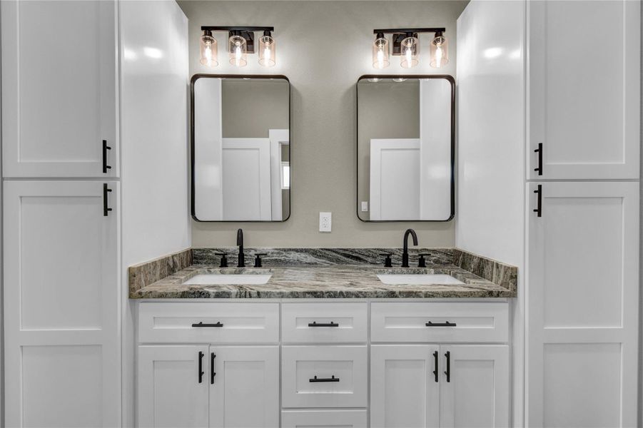 Furnished interior view inside a new home in , Angleton (Image 11).