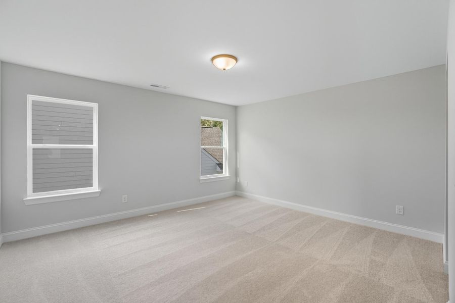Spacious, unfurnished interior of a new home in Heritage - 55+ Community, Wesley Chapel (Image 38).