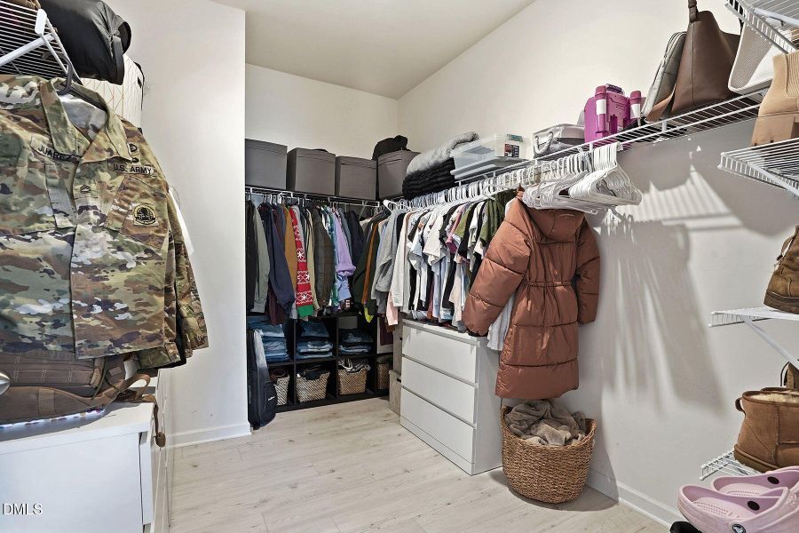 22-web-or-mls-94 Bonnie Girl Cr-54 22-web-or-mls-94 Bonnie Girl Cr-54