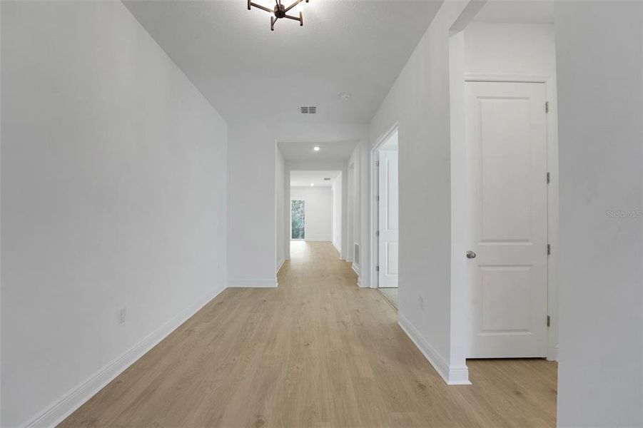 Spacious, unfurnished interior of a new home in Palms at Windermere, Windermere (Image 31). Spacious, unfurnished interior of a new home in Palms at Windermere, Windermere (Image 31).