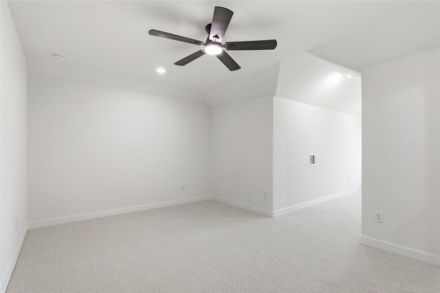 Spacious, unfurnished interior of a new home in , Arcola (Image 23).