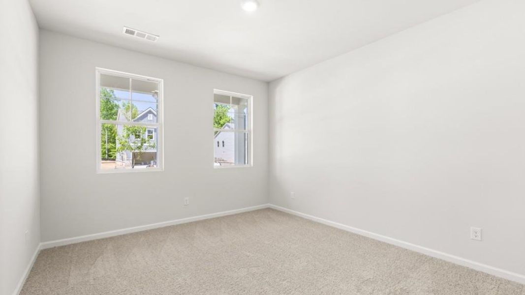 Spacious, unfurnished interior of a new home in Parkside at Carter Grove, Cartersville (Image 15).