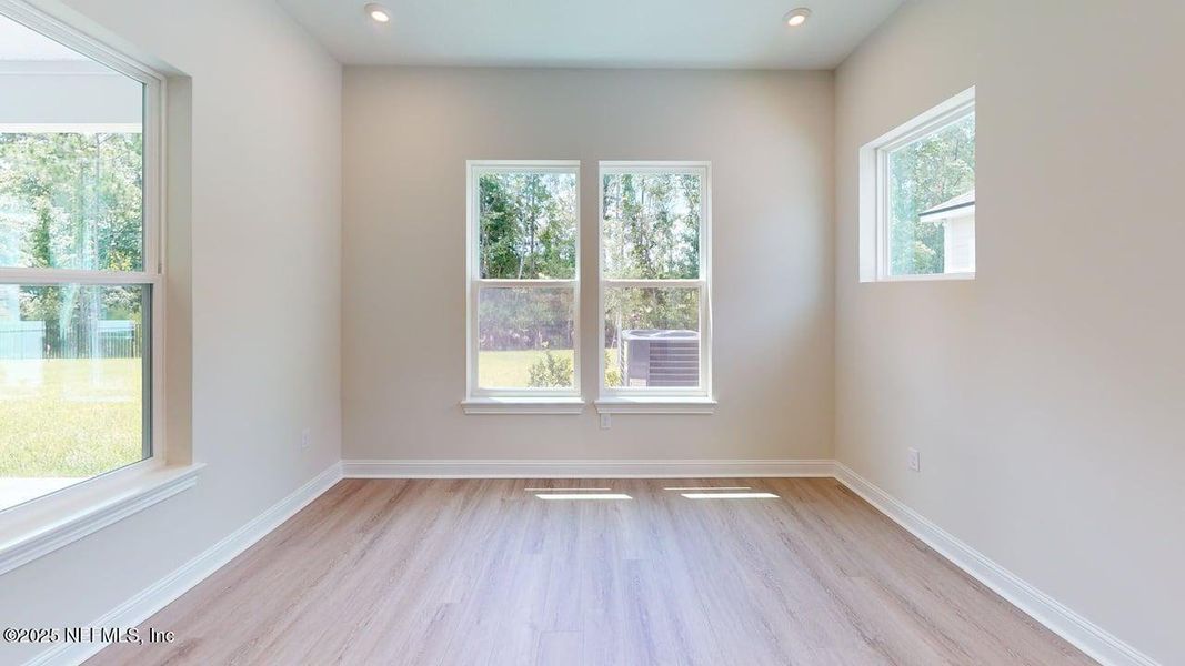 Spacious, unfurnished interior of a new home in RiverTown - Vista, St. Johns (Image 19).