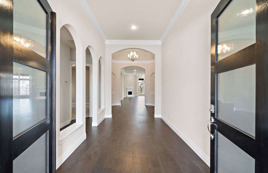 Representative unfurnished interior of a home built from the 4082 by Ravenna Homes in Artavia 70′, Conroe (Image 20).