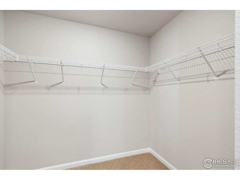 Spacious, unfurnished interior of a new home in , Frederick (Image 9).