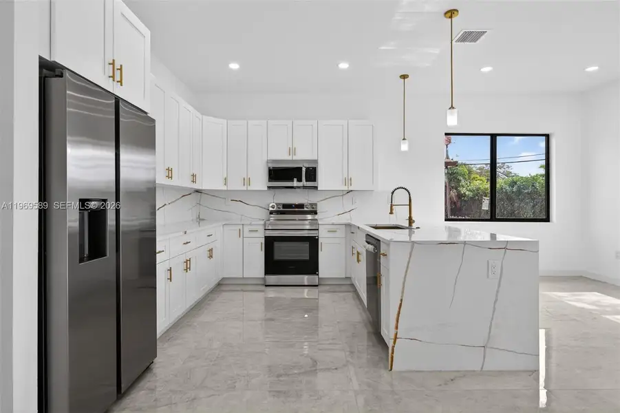 Furnished interior view inside a new home in , Fort Lauderdale (Image 5).