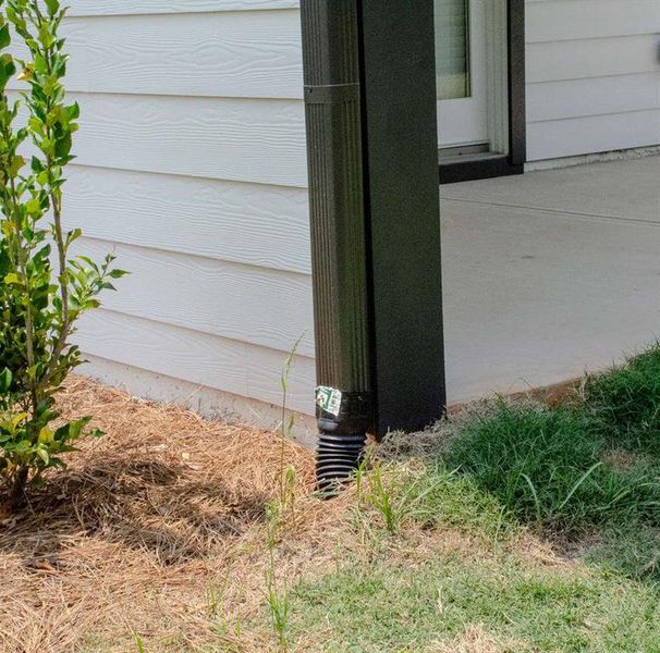 Exterior details and patio area of a home in , Mansfield (Image 28).