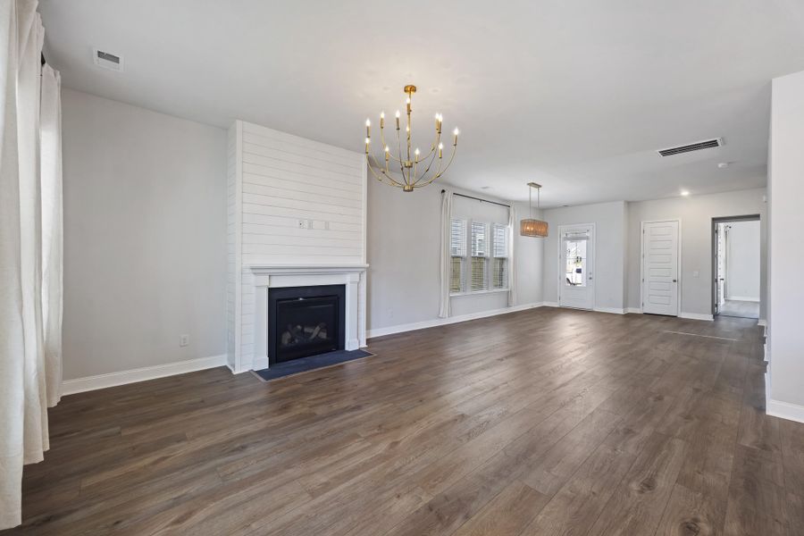 Spacious, unfurnished interior of a new home in Sweetgrass at Summers Corner, Summerville (Image 15). Spacious, unfurnished interior of a new home in Sweetgrass at Summers Corner, Summerville (Image 15).