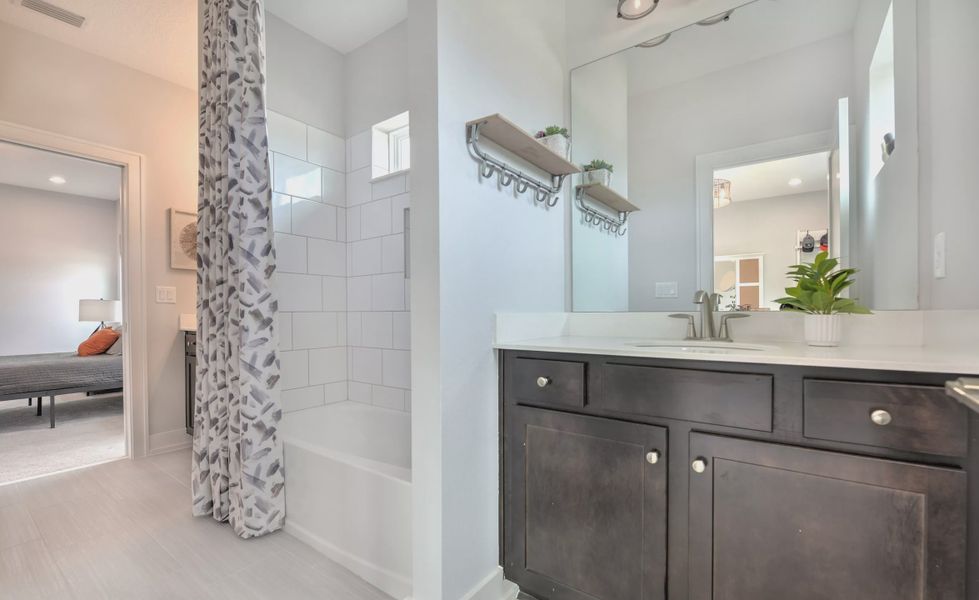 Furnished interior view inside a new home in Middlebourne, St. Johns (Image 38). Furnished interior view inside a new home in Middlebourne, St. Johns (Image 38).