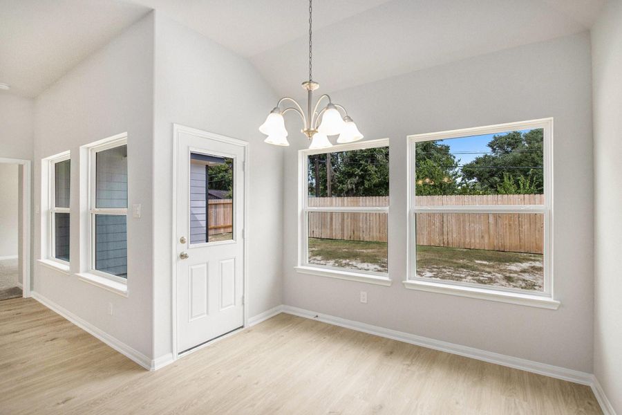 Spacious, unfurnished interior of a new home in , Bay City (Image 27).