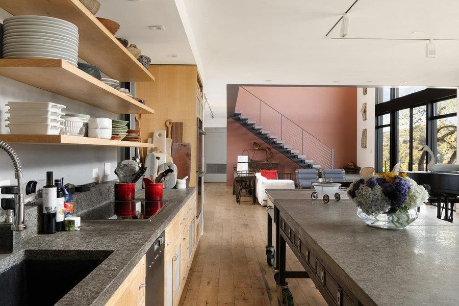 Image 9 of a home in .