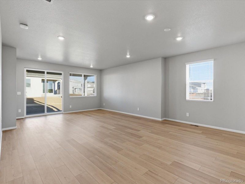 Spacious, unfurnished interior of a new home in , Commerce City (Image 22).