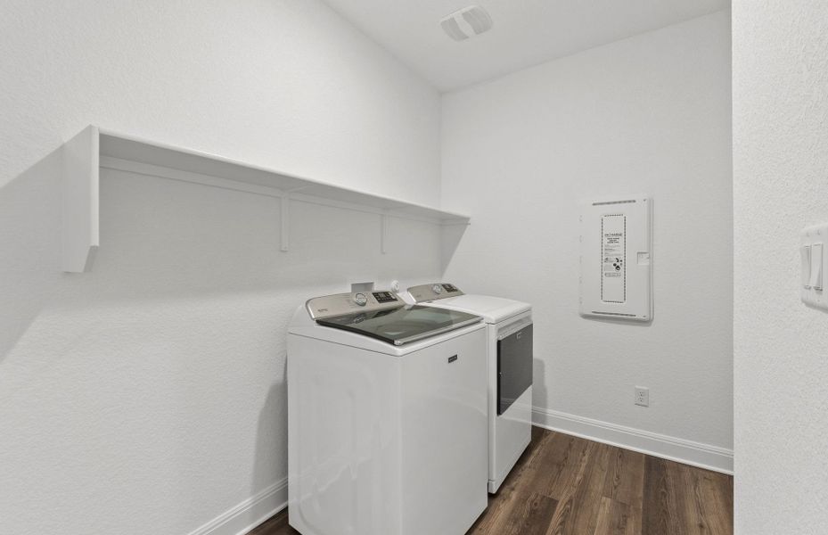 Close-up of interior finishes inside a home in Santa Rita Ranch, Liberty Hill (Image 16).