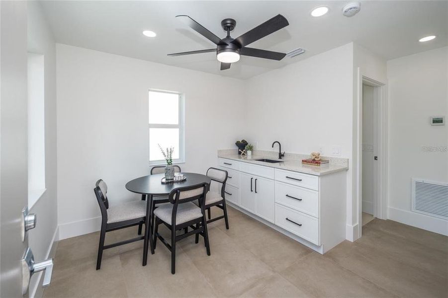 Furnished interior view inside a new home in , Sarasota (Image 69).
